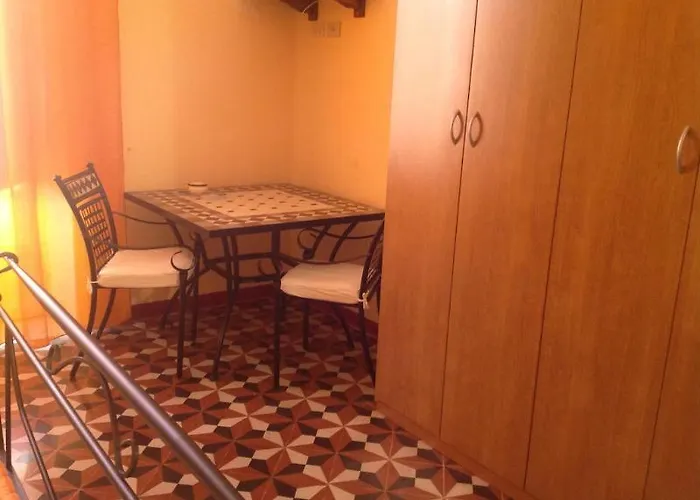 Centrale Апартаменты *