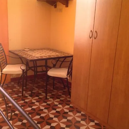 Centrale Апартаменты *